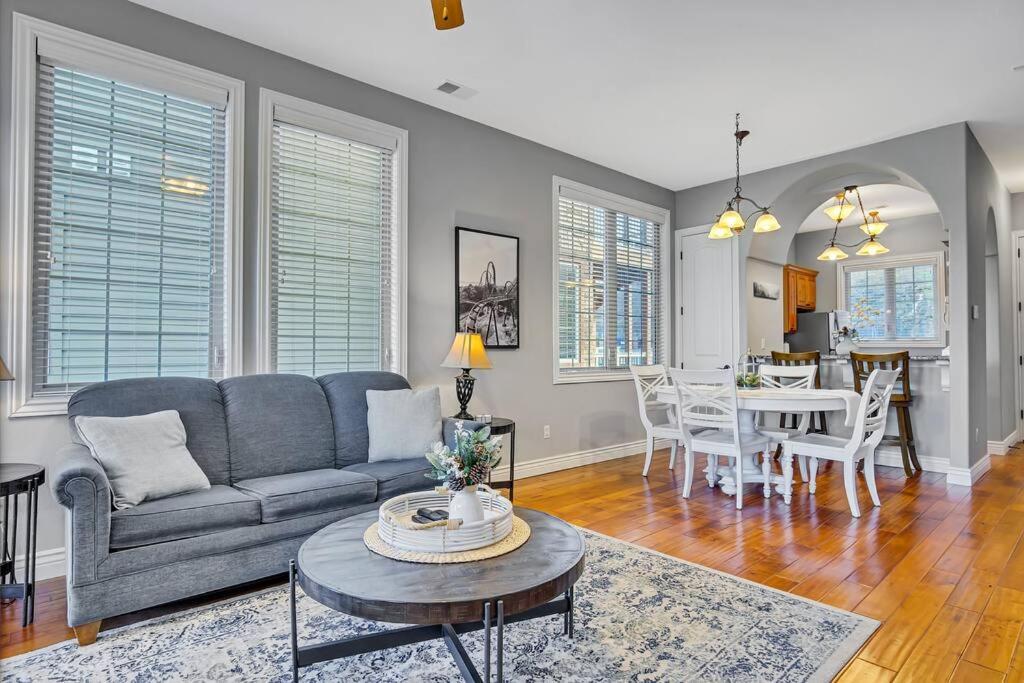 Walk In Two Bed Lakeview At Indian Point Apartamento Branson