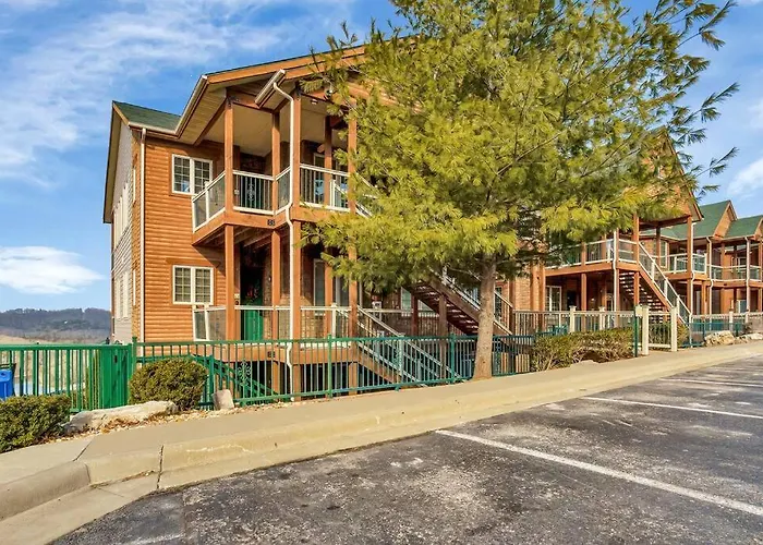 Walk In Two Bed Lakeview At Indian Point